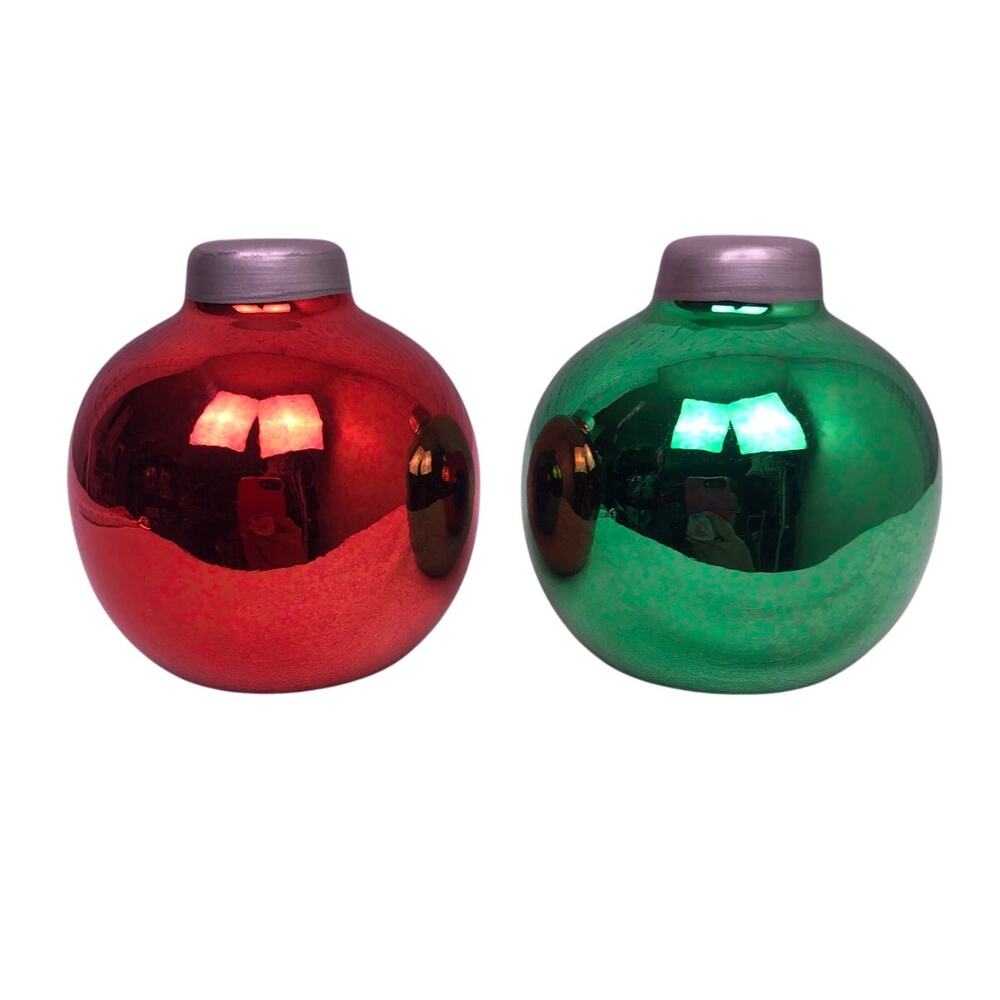 Russ Berrie & Co Christmas Ornament Baubles Red Green Glass Salt Pepper Shakers